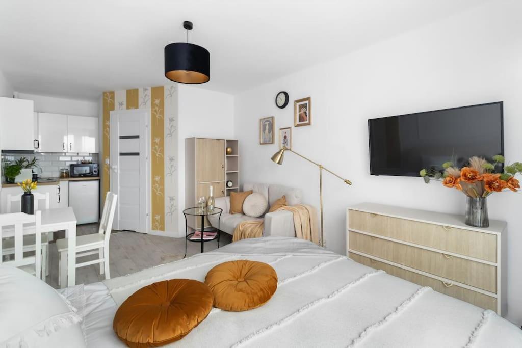 Air-conditioned Downtown Oasis On Foot To Station Metro Smarttv Wifi Apartment Warsaw